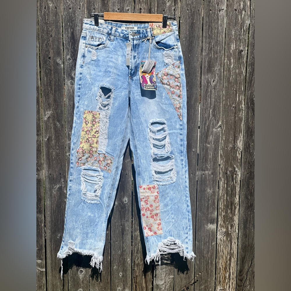 Francesca’s Vintage Almost Famous Harper Heritage Patchwork Acid Wash Jeans NWT - Picture 2 of 16
